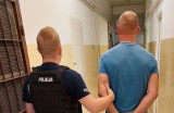 Napad na kierującego taksówką w Gdańsku. 40- i 43-latek zrobili burdę podczas nocnego kursu. Policja zadziałała w Gdańsku i Krakowie szybko