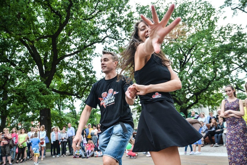 Na Placu Litewskim - Impreza taneczna...