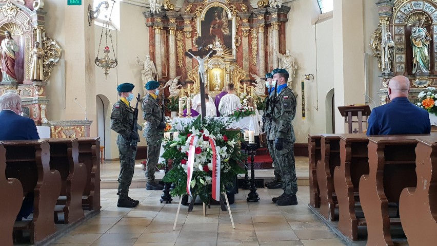 Uroczystości pogrzebowe Powstańców śląskich.