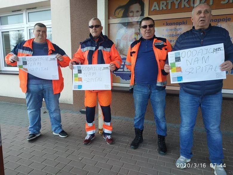 Łomża protestuje, bo szpital wojewódzki został przekształcony w zakaźny. Ludzie boją się, że pomoc nie przyjdzie na czas - UWAGA! TVN