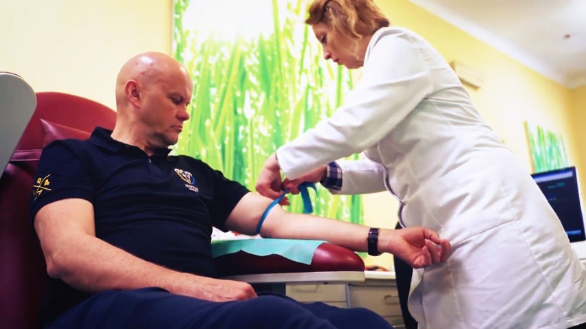 Klub żużlowy zachęca do oddawania krwi. Piotr Więckowski: "Możliwość oddania krwi jest czymś wyjątkowym"
