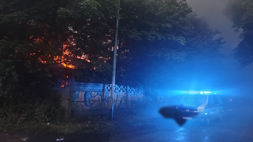 Pożar budynku w Gdańsku. Ogień w Nowym Porcie gasiły trzy...