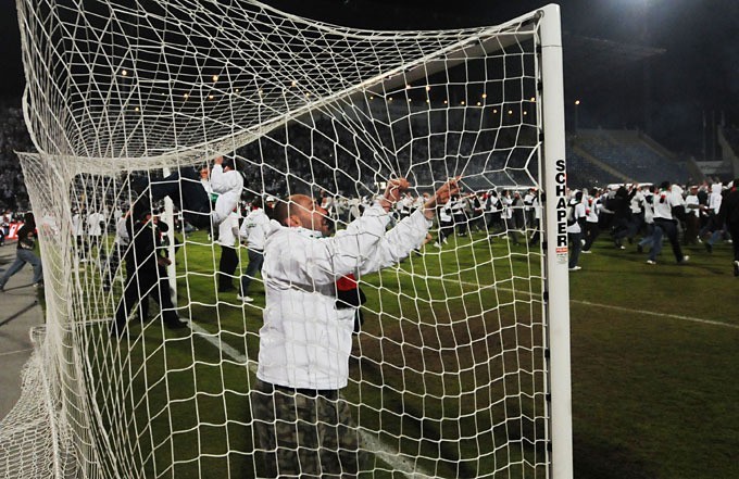 [nowe zdjęcia] Lech Poznań - Legia Warszawa. Mecz i demolka