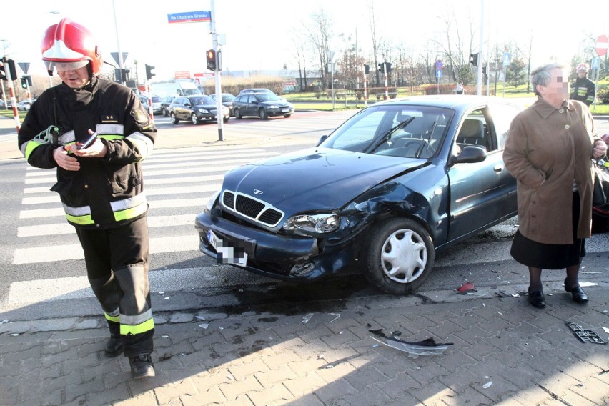 Wypadek na obwodnicy śródmiejskiej. Nie działała sygnalizacja świetlna [ZDJĘCIA]