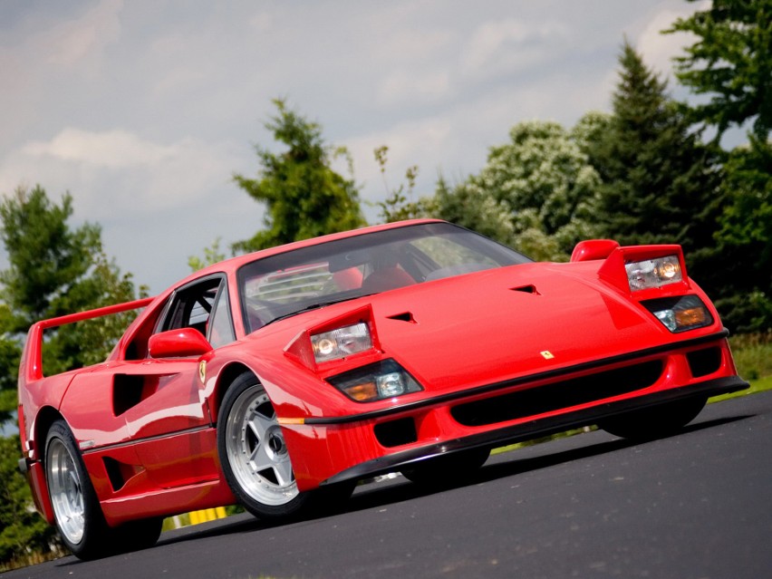 Ferrari F40...