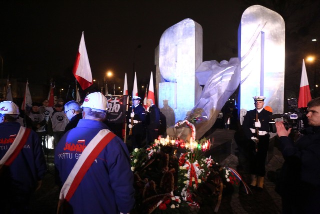 Uroczystości odbędą się 17 grudnia, godz. 6.00 - Gdynia Stocznia, pomnik Ofiar Grudnia 1970: Apel Poległych; Modlitwa; Wystąpienia; Składanie wieńców i kwiatów