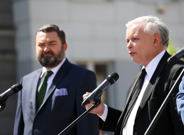 W ostatnim dniu kampanii Jarosław Kaczyński zachwalał na Rynku Kościuszki walory Karola Karskiego. Nie do końca przekonał nawet swój elektorat