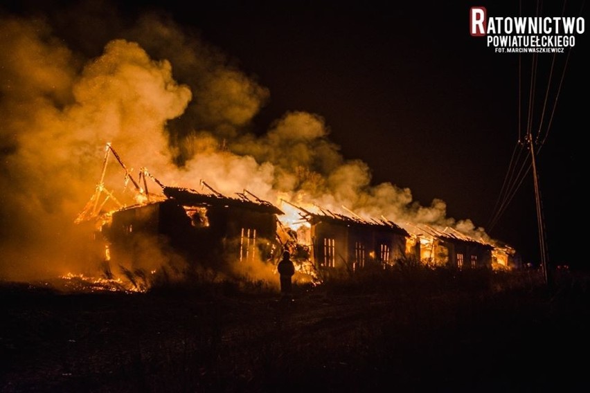 Wysokie: Wielki pożar stodoły w gminie Kalinowo. Straty oszacowano na ponad 250 tysięcy złotych [ZDJĘCIA]