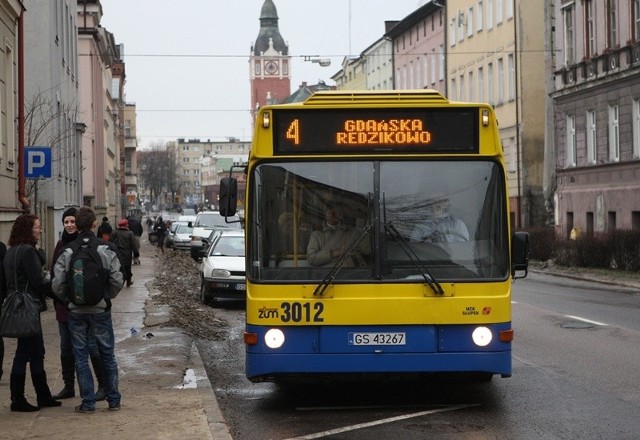 Obecnie linia nr 4 kursuje tylko do granic Słupska. Od 1 marca pojedzie do Redzikowa i Wieszyna.