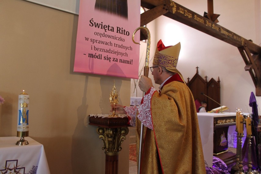 Relikwie św. Rity podarował parafii w Łosewie bp. Janusz...