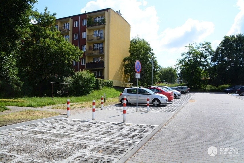 Nowe parkingi powstały w dąbrowskiej dzielnicy Gołonóg...