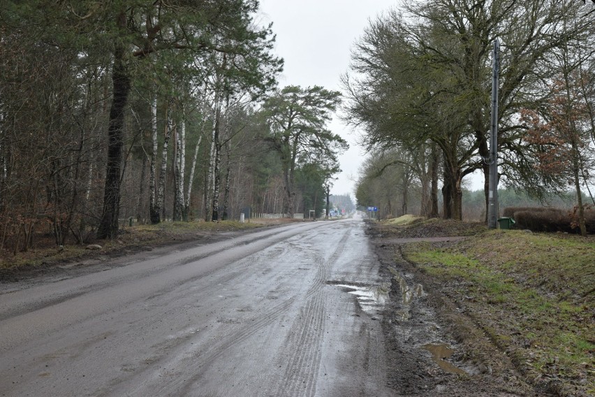 Droga Ostrów Mazowiecka - Małkinia Górna. Zakończył się kolejny przetarg na remont drogi nr 627. Co dalej?