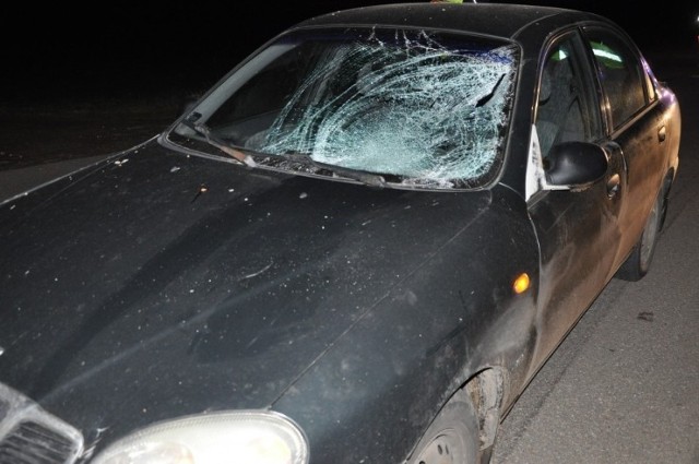 Okoliczności wypadku wyjaśniają policjanci z posterunku policji w Długosiodle.