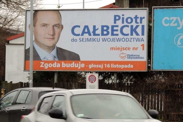 plakaty wyborcze ciagle na ulicach toruniaPodgórna