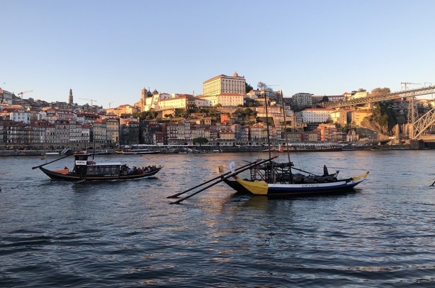 Porto to miasto, które od kilku lat coraz chętniej jest...