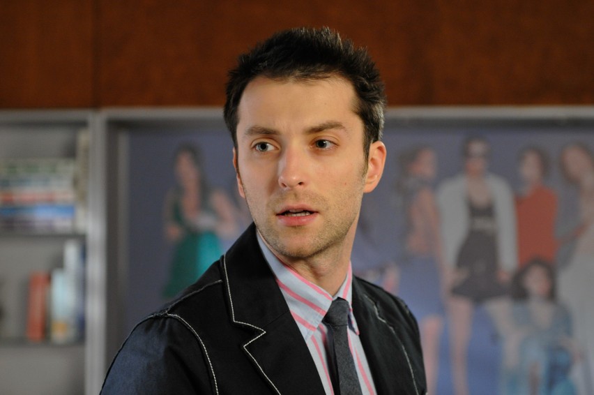 Filip Bobek jako Marek Dobrzański w "Brzyduli"....