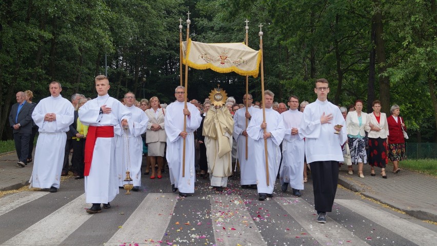 Boże Ciało w Jastrzębiu: tłumy na procesji