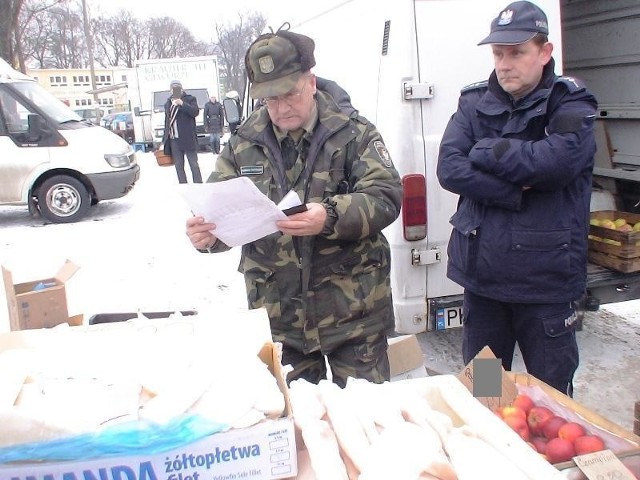 Sprawdzono między innymi warunki przechowywania ryb