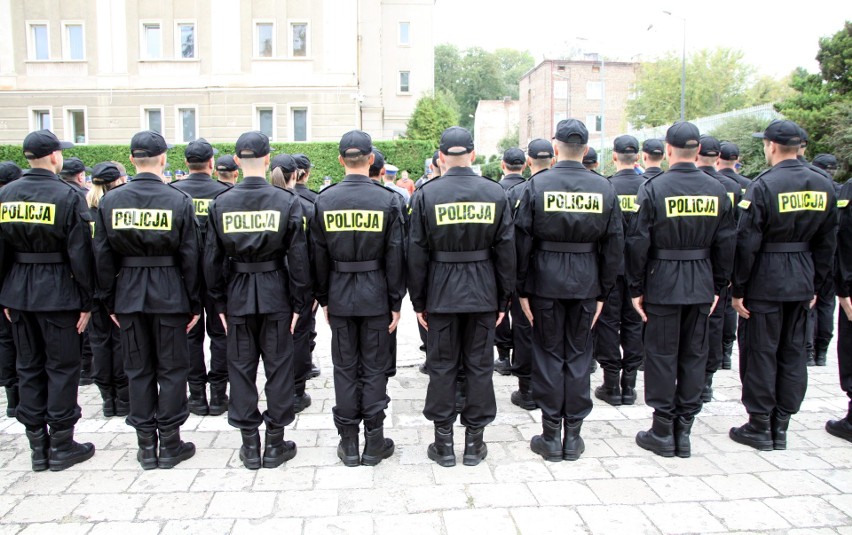 Nowi funkcjonariusze w lubelskiej policji. W czwartek złożyli ślubowanie (ZDJĘCIA, WIDEO)