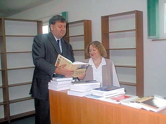 Zarówno rektor Ryszard Knosala, jak i dyrektor biblioteki Bogumiła Wojciechowska-Marek zapewniają, że wypożyczalnia powinna ruszyć w ciągu dwóch tygodni.