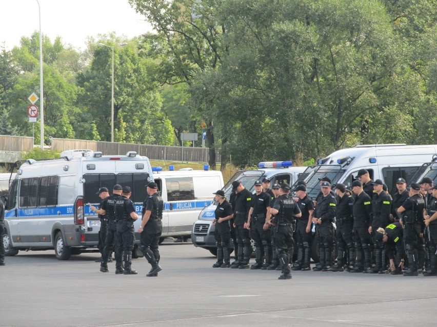 Wrocław: Policja szykuje się na mecz Śląsk – Widzew (ZDJĘCIA)