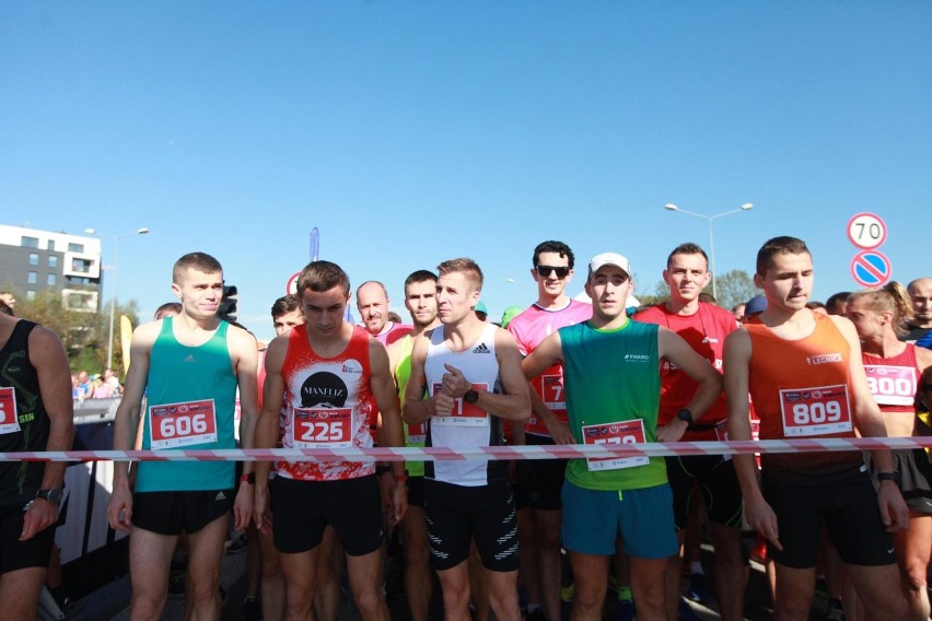 Uczestnicy piątki olimpijskiej Cracovia Półmaraton w 2019...