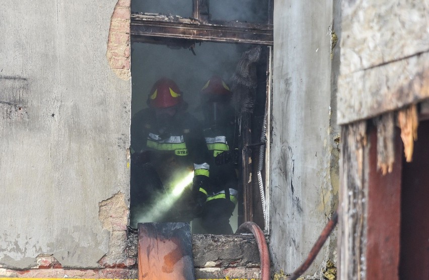 pożar na ulicy Kujawskiej
pożar na ulicy Kujawskiej