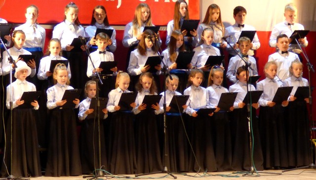 W programie artystycznym rocznicowych obchodów wystąpi także chór szkolny z kazimierskiej "Jedynki".