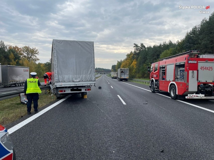 A4 Gliwice - samochód dostawczy najechał na tył, jadącego...