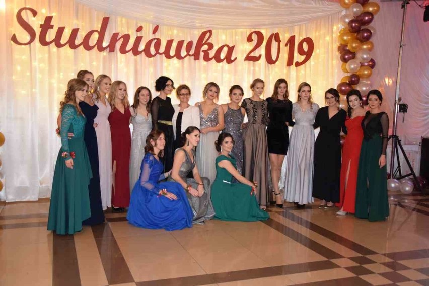 Studniówka 2019: III Liceum Ogólnokształcącego w Suwałkach w Astorii - cz. I (zdjęcia) 