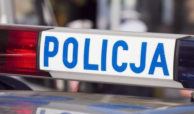 Podczas interwencji policjantów kobieta była agresywna i znieważyła policjantów