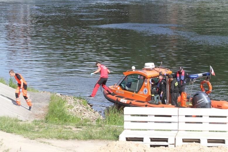 W czwartek około godz. 14.30 dyżurny policji otrzymał...