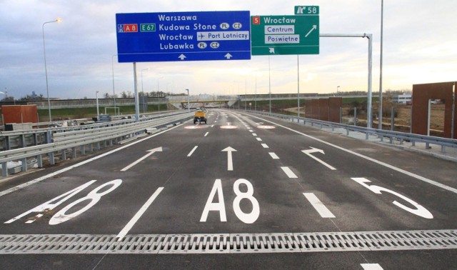 Kiedy poznamy termin otwarcia drogi ekspresowej S5 pod Wrocławiem? Kierowcy chcieliby skorzystać z niej przed świętami 