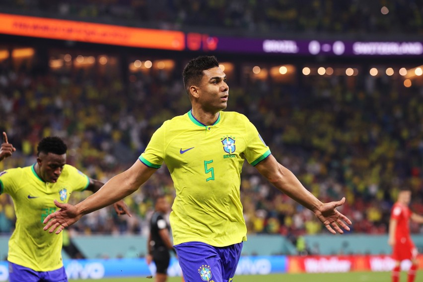 MŚ 2022. Brazylia złamała Szwajcarię po pięknej akcji. Gra podobała się nawet Ronaldo. Awans Canarinhnos 