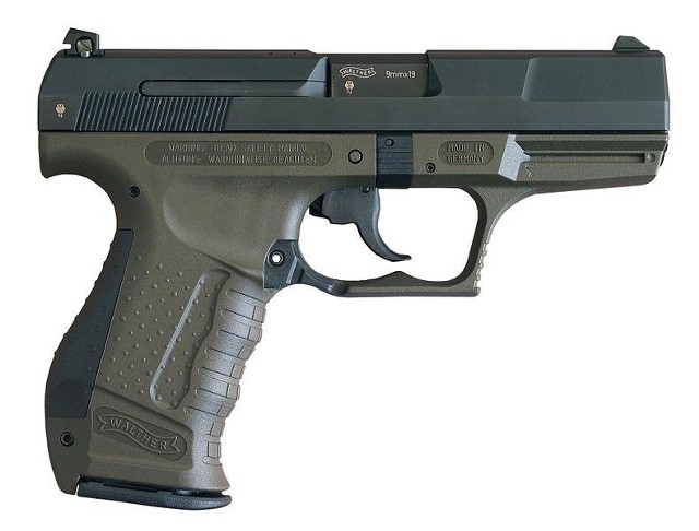 Taki pistolet Walther P 99 skradziono. 