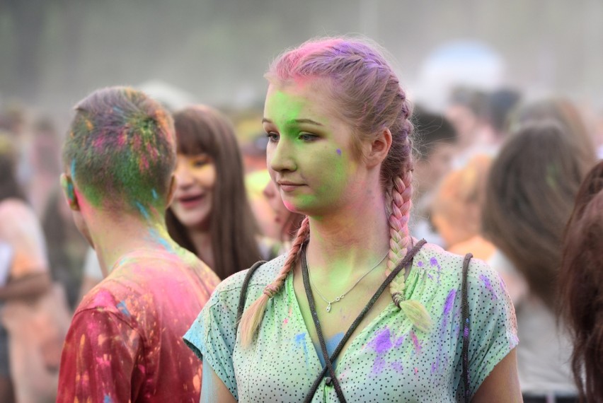 Festiwal Kolorów w Parku Śląskim był niezwykle barwnym...