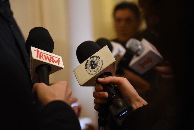 Wyrok za próbę spalenia kukły o. Rydzyka przed Radiem Maryja dla Sławomira D.