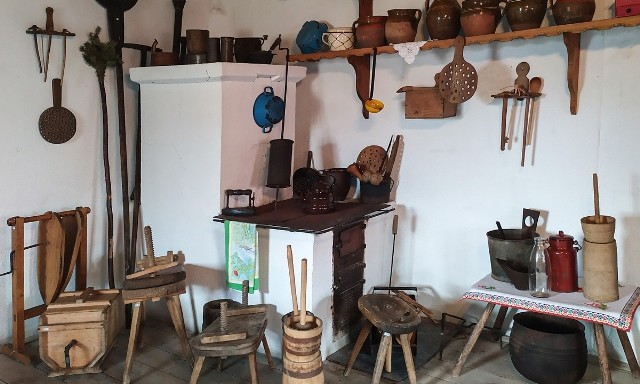 Elementy wyposażenia lanckorońskiego domu z przełomu XIX i XX wieku. Zobacz najciekawsze eksponaty muzeum w Lanckoronie