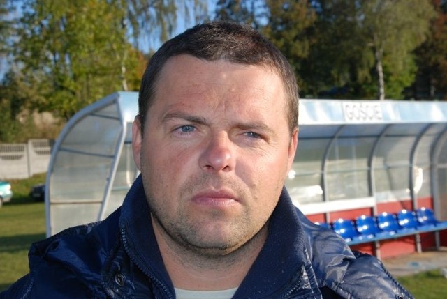Artur Anduła nie jest już trenerem trzecioligowej Łysicy Akamit Bodzentyn.