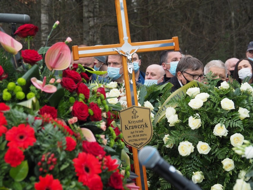 Tak jeszcze wiosną br. wyglądał grób Krzysztofa Krawczyka...