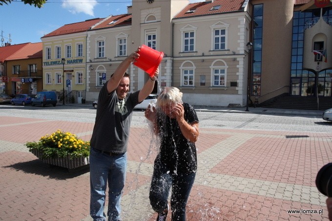 Mirosława Kluczek wzięła udział w Ice Bucket Challenge (zdjęcia)