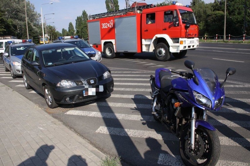 Wypadek na skrzyżowaniu Nysy Łużyckiej z Luboszycką w Opolu....