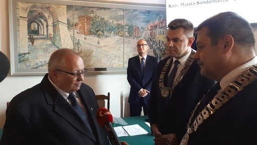 Słowa podziękowania odebrał Andrzej Sarwa, który w tym roku otrzymał prestiżowy medal „Zasłużony Kulturze Gloria Artis” przyznawany przez Ministra Kultury i Dziedzictwa Narodowego oraz Świętokrzyską Nagrodę Kultury.