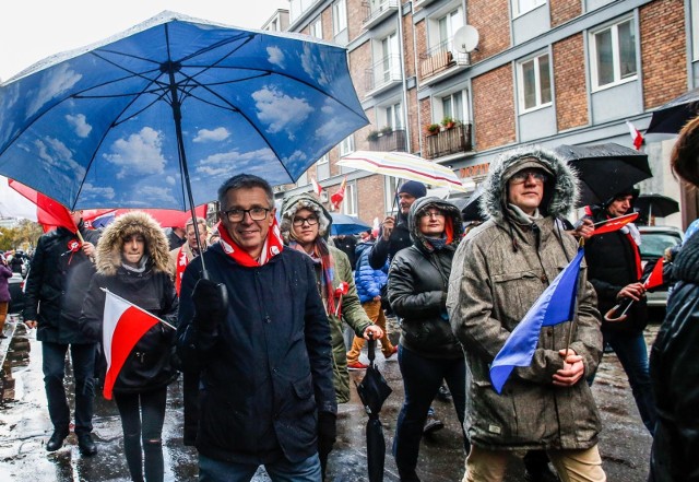 Pogoda na 11 listopada w tym roku będzie sprzyjająca, raczej nigdzie nie spodziewane są opady deszczu, jak to miało miejsce chociażby w zeszłym roku w czasie Parady Niepodległości w Gdańsku.