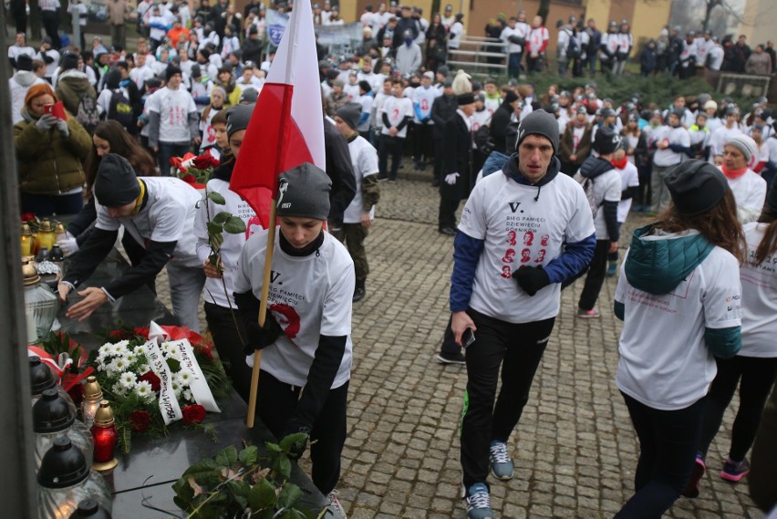 Bieg Dziewięciu Górników ku pamięci poległych 16 grudnia 1981 ZDJĘCIA