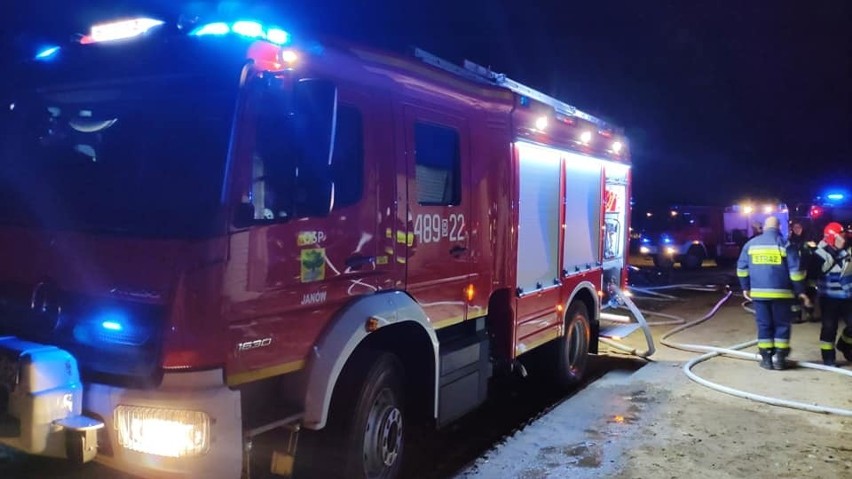 Strażacy z OSP Janów do pożaru pojechali pierwszy raz nowym...
