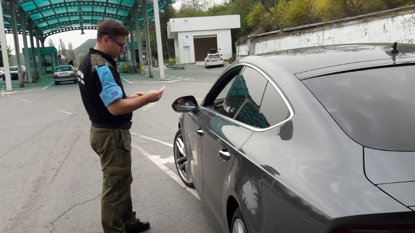 Aktualnie dziewięciu funkcjonariuszy BiOSG jest na misjach...