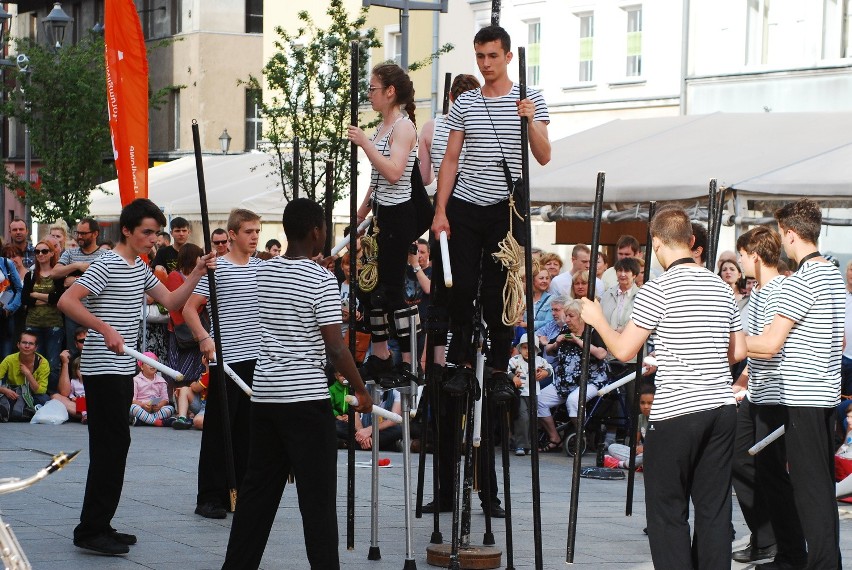 Gliwicki rynek został opanowany przez Uliczników. Trwa X edycja festiwalu!