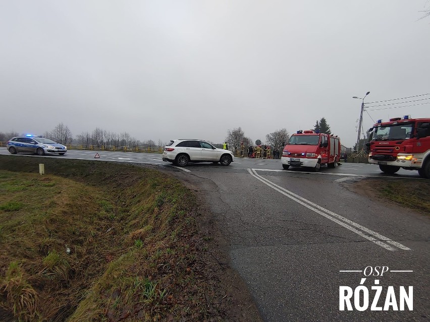 Wypadek w Sieluniu, na drodze krajowej nr 61. 20.12.2020. Zdjęcia