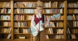 Krakowska piosenkarka Kaśka Sochacka przedstawia singiel „Szum”, który zapowiada jej drugi album 